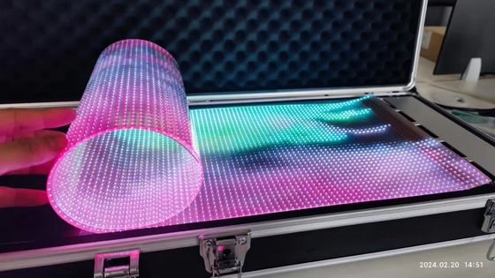 P10 RGB 컬러 LED 투명 필름 스크린 실내 하드 / 유연 LED 디스플레이 스크린